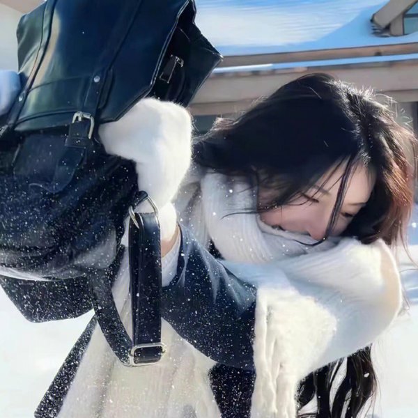 白色的女人